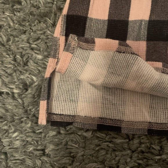 Victoria’s Secret Checkered Long Sleeve PJ Top - Picture 4 of 6